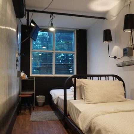 Hand Hotel Bang Saen Bagian luar foto