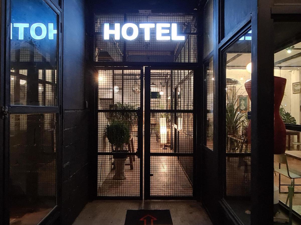 Hand Hotel Bang Saen Bagian luar foto