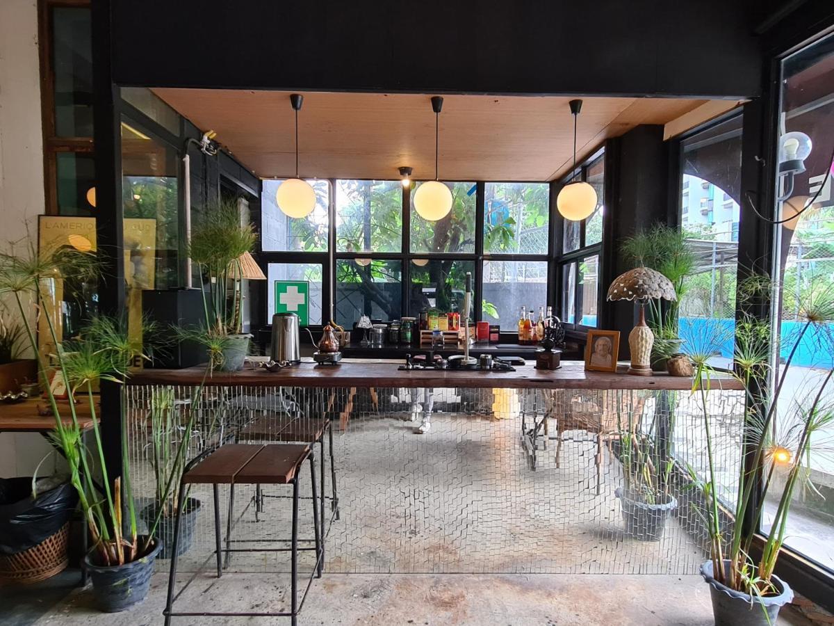 Hand Hotel Bang Saen Bagian luar foto